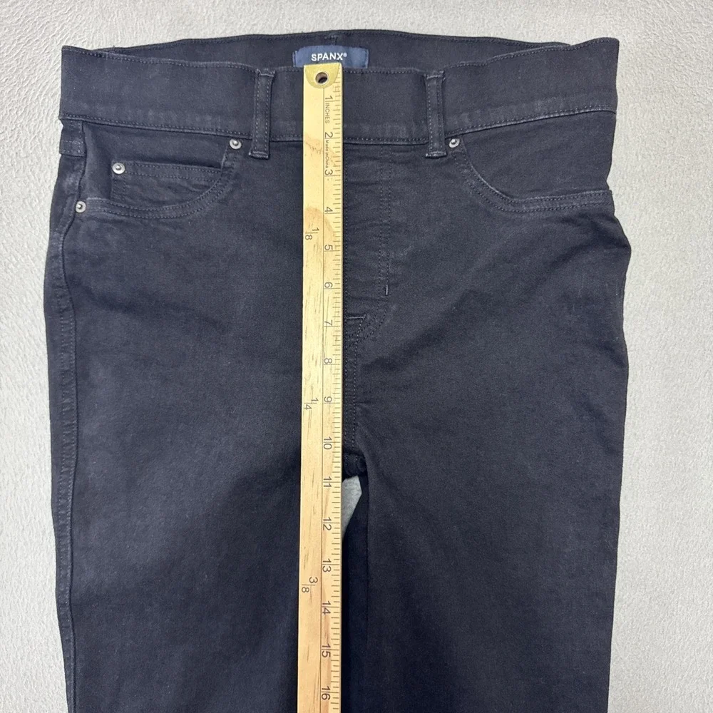 Spanx Flare Jeans Women M 30x31 Black Pull On Stretch Quiet Luxury Comfort Denim